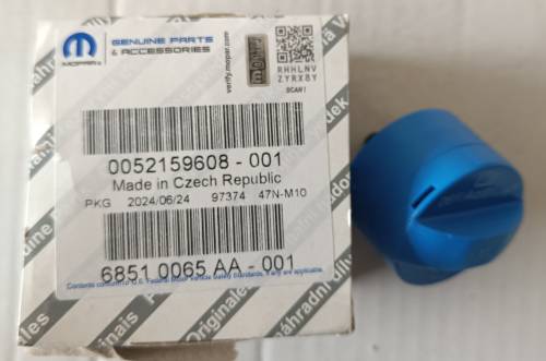 52159608 Adblue Dolum Kapağı