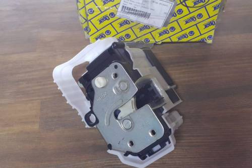 51892978 SÜRGÜLÜ KAPI KİLİDİ  DOBLO III 2011-